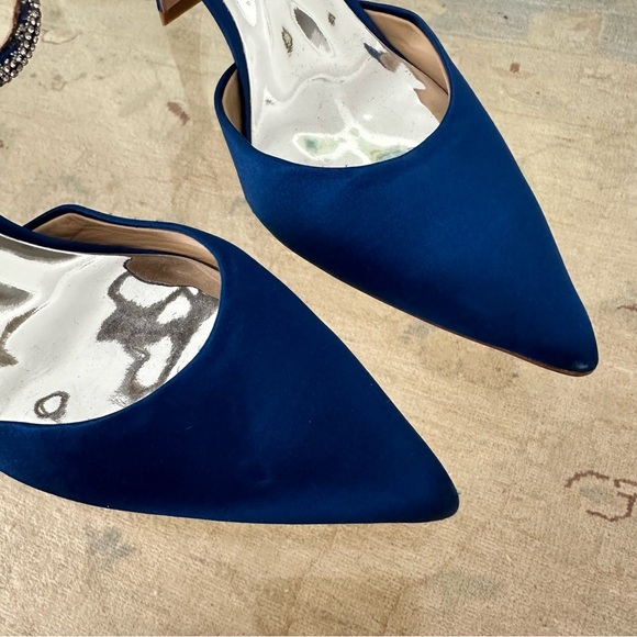Badgley Mischka Women's Kamilah Pump Royal Blue Satin size 5.5 - Picture 5 of 15